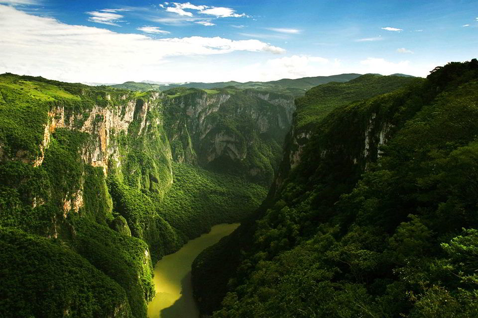 CAÑON DEL SUMIDERO Y CHIAPA DE CORZO. Cultura y naturaleza
