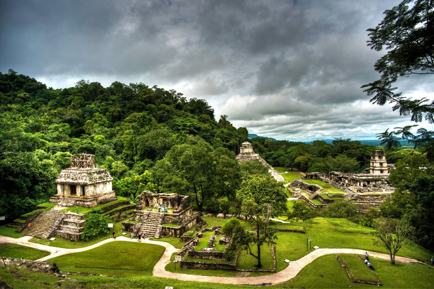 CASCADA DE AGUA AZUL, MISOL-HA Y PALENQUE. Inicia en San Cristobal